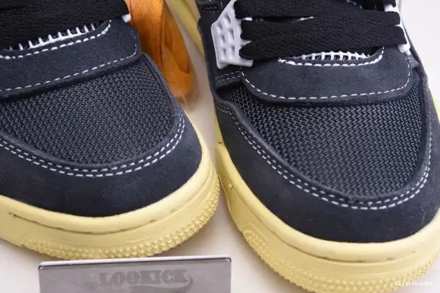 DC9533-001 AIR OFF NOIR RETRO JORDAN UNION 4 0628